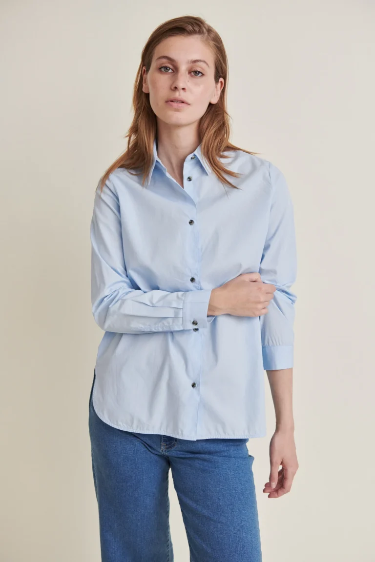 Vilde_Classic_Shirt-Shirts-BA416-23-114_Cashmere_Blue_1650x_crop_center Casual Plaid Flannel Shirt with Button Tabs